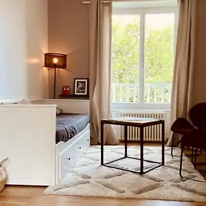 Apartment Clint House - 